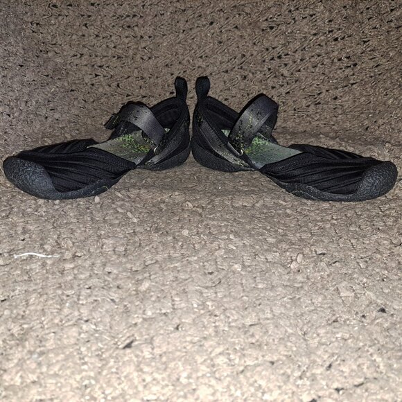 KEEN-Madrid-Mary Jane Sandals-Black/Pixel Design-Nylon-Sz 37/6.5-Near Mint - Picture 4 of 8